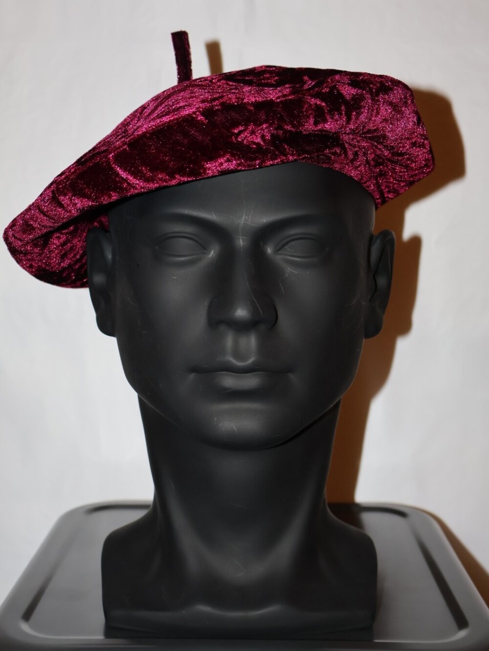 Forever 21 Velvet Burgundy Beret